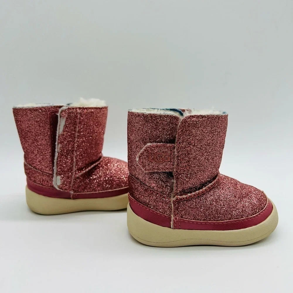 UGG PINK SPARKLY BABY GIRL BOOTS SIZE 2/3